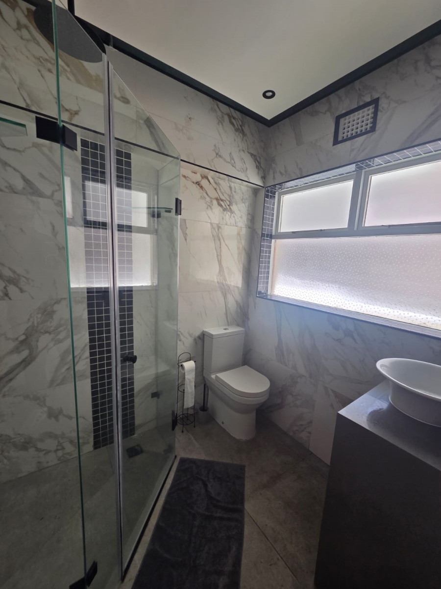 To Let 2 Bedroom Property for Rent in Sea Point Western Cape